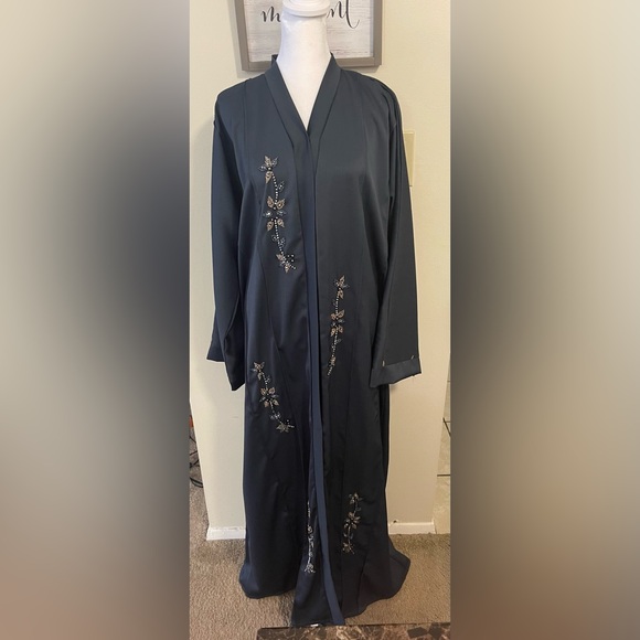 Abaya Dress Embroidered Kimono Coverup From U.A.E Size 58. New - Picture 3 of 17